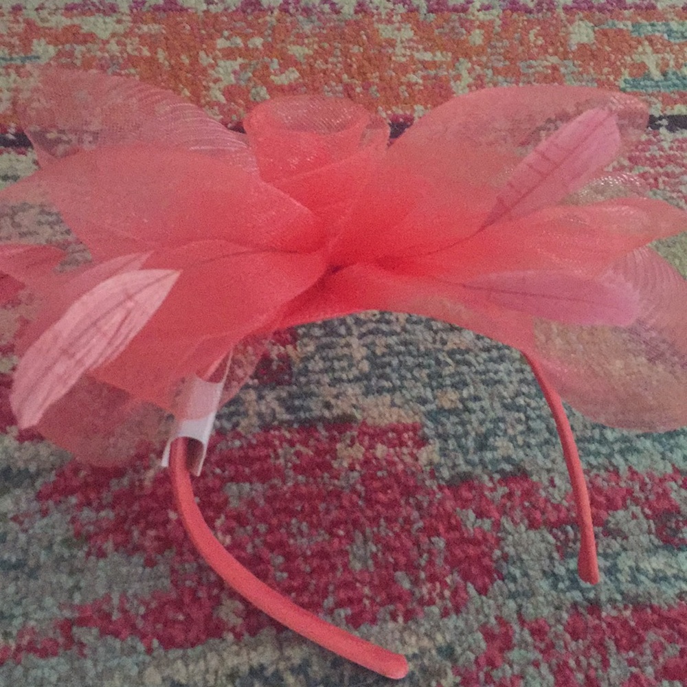 NWT coral fascinator headband